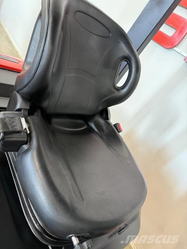 EP 11013 - EFL252 Електрически вилични кари-повдигачи