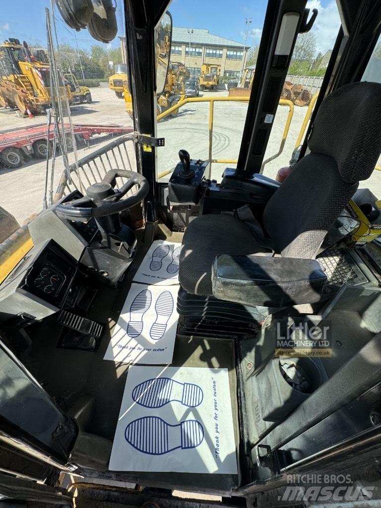 CAT 826H Машини за опаковане на отпадъци