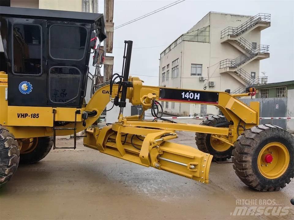 CAT 140H Грейдери