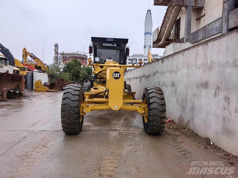 CAT 140H Грейдери