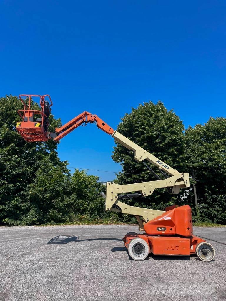 JLG E 400 AJP Съчленени стрелови подемници