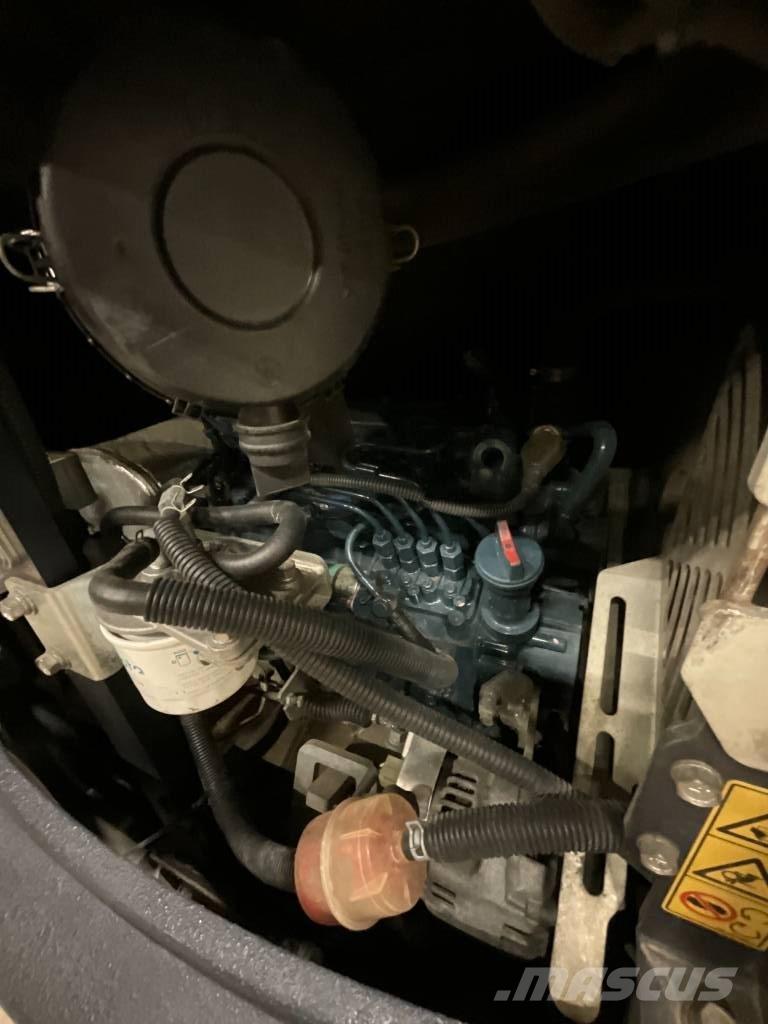 Kubota KX 027-4 Мини екскаватори < 7 т