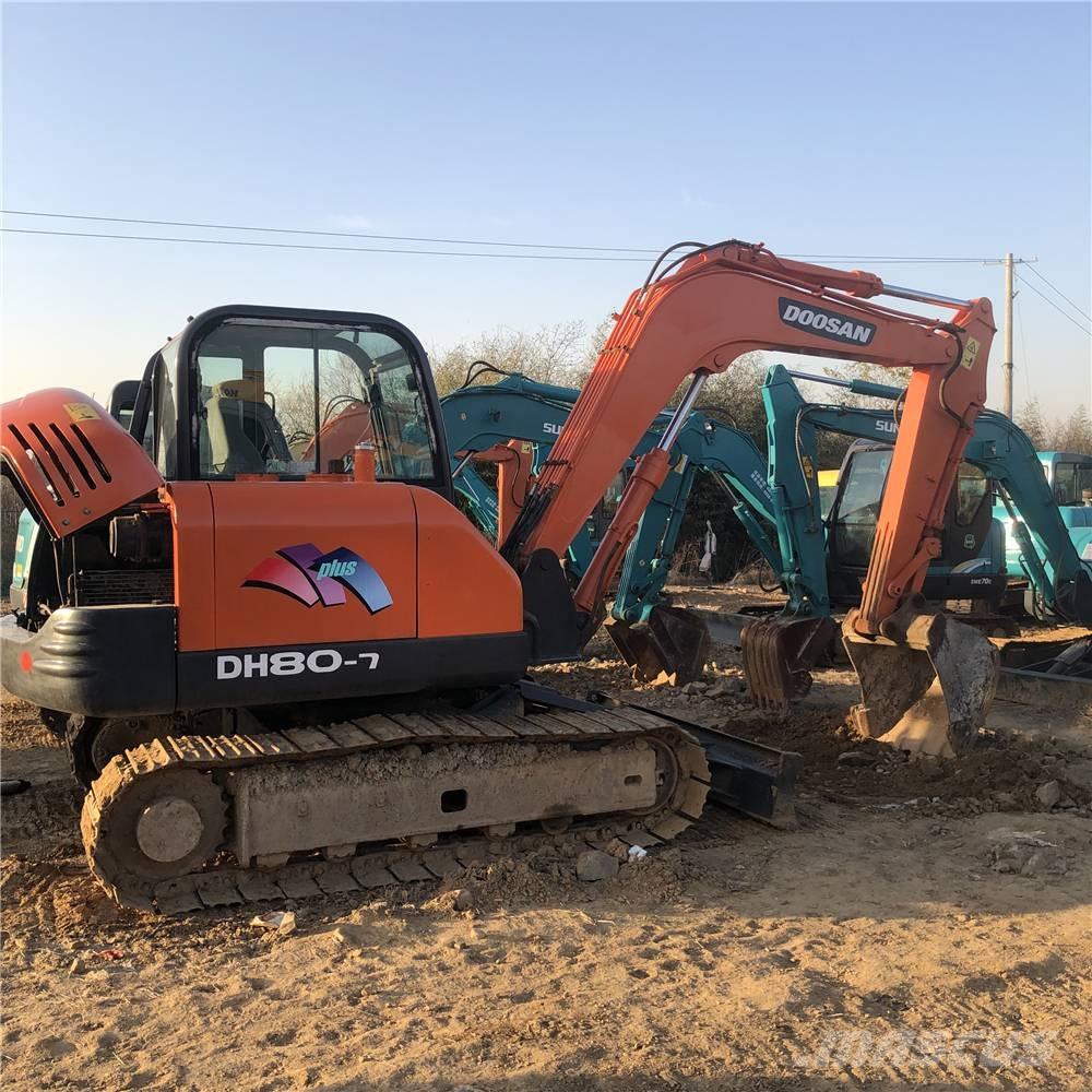 Doosan DH80 Средни екскаватори 7т - 12т