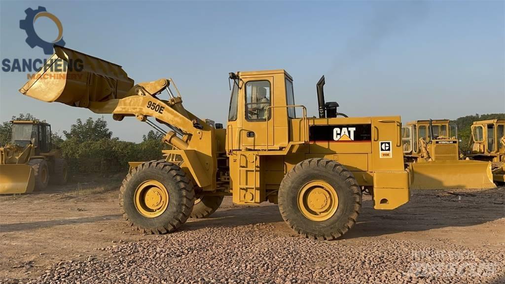 CAT 950 E Колесни товарачи