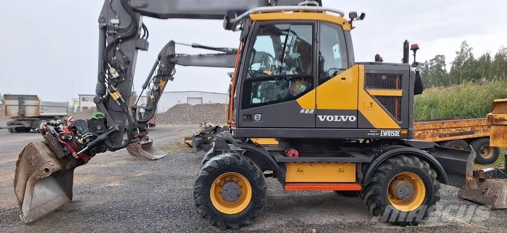 Volvo EWR 150 E Колесни екскаватори