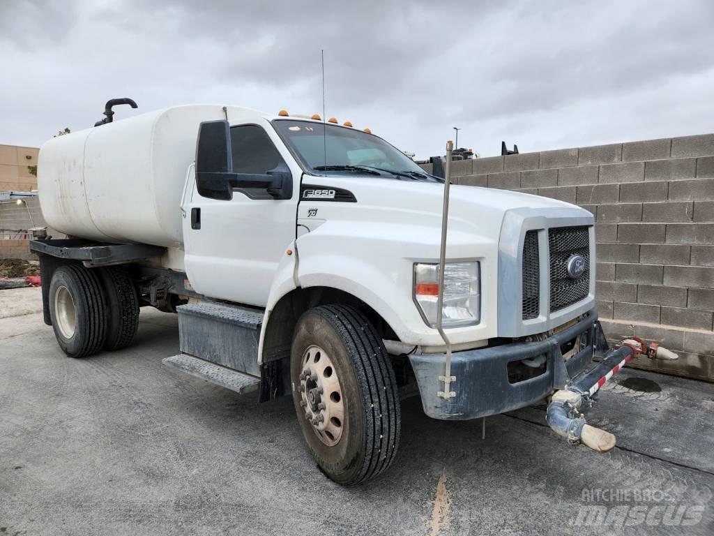 Ford F 650 Цистерни за вода
