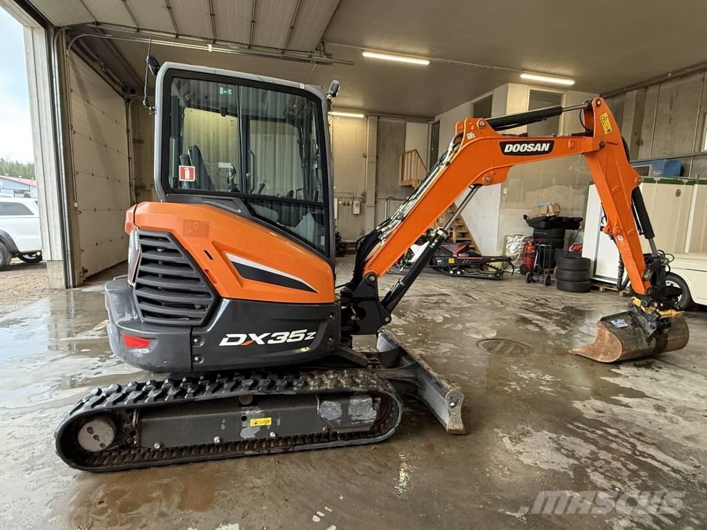 Develon DX 35 Z Мини екскаватори < 7 т