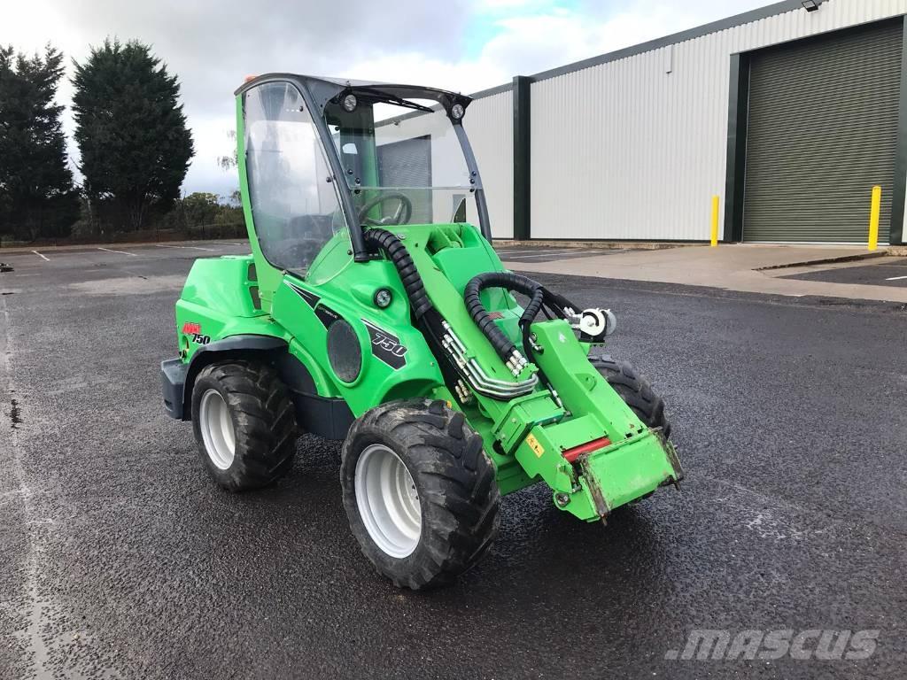 Avant 750 Многофункционални товарачи