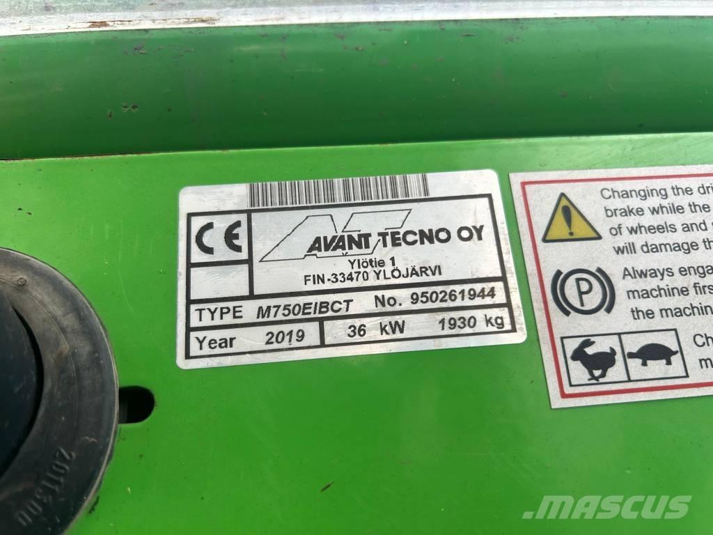 Avant 750 Многофункционални товарачи