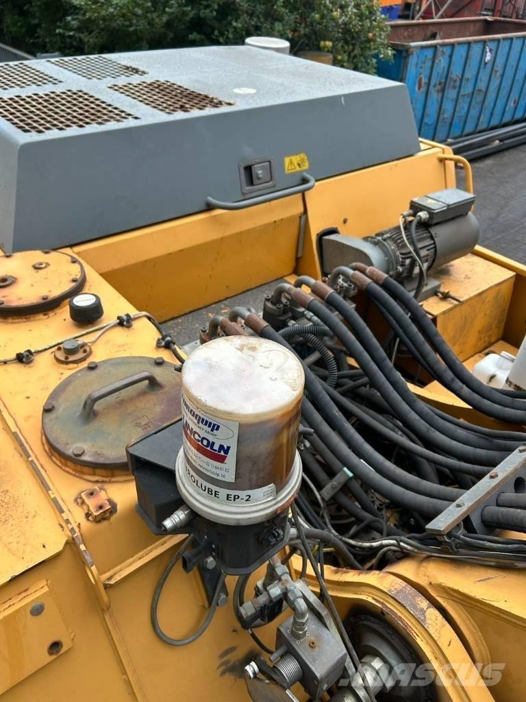 Liebherr 934 B Оператори на отпадъци/индустрия
