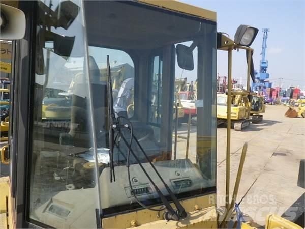 CAT 950F Колесни товарачи