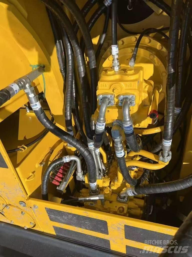 Komatsu 300-7 Верижен екскаватор
