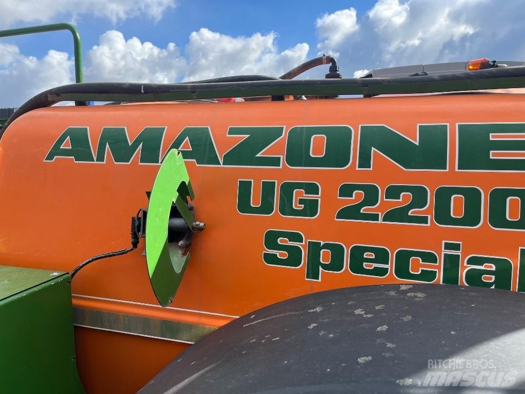 Amazone UG 2200 Прикачни пръскачки
