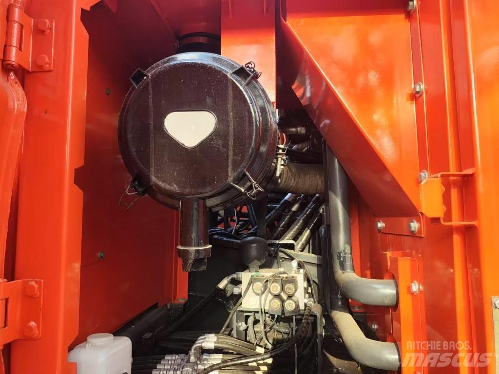 Doosan DX300LC-9c Верижен екскаватор