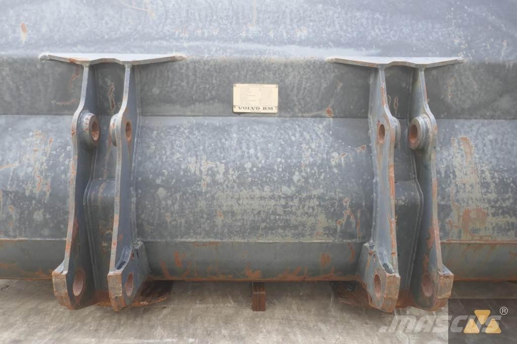 Volvo L120B Bucket Кофи