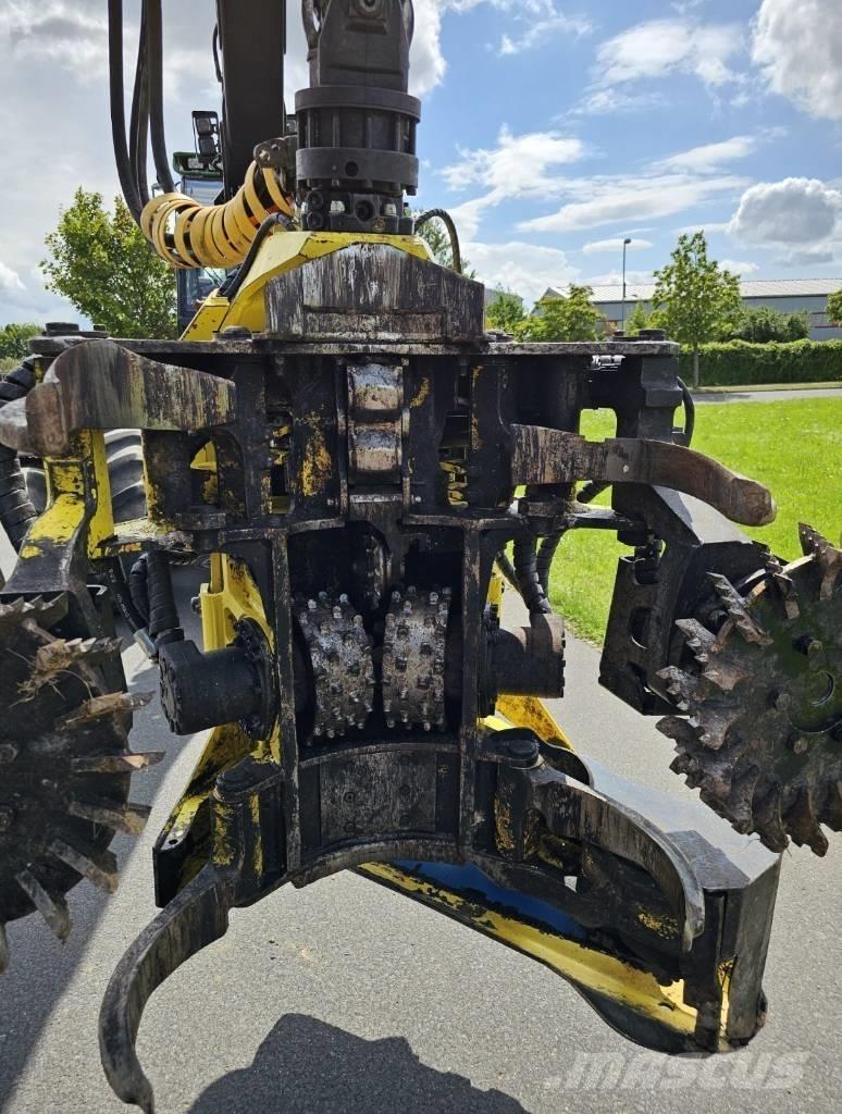 John Deere 1270 D Харвестери