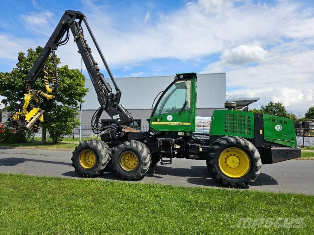 John Deere 1270 D Харвестери