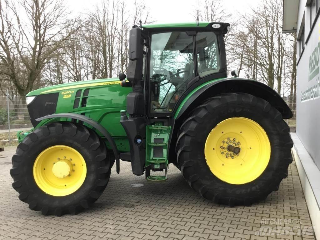 John Deere 6250R Трактори
