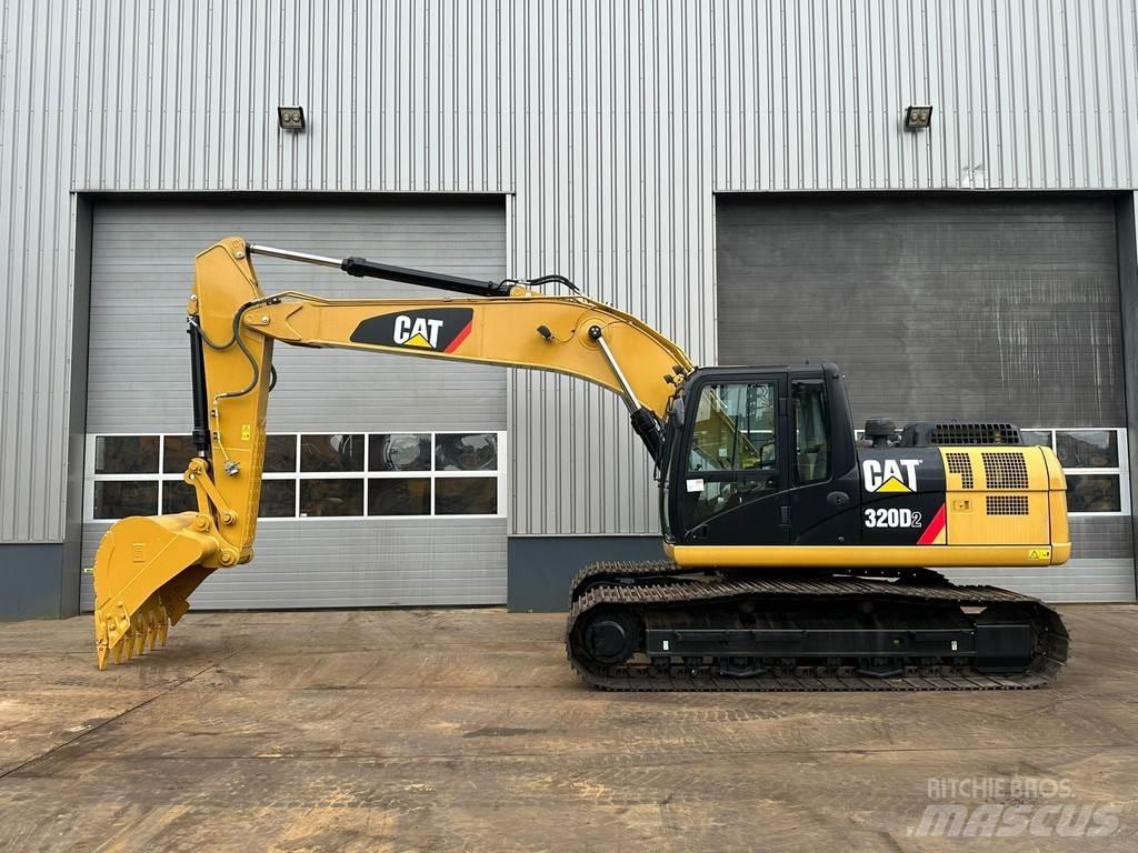 CAT 320D2 Верижен екскаватор