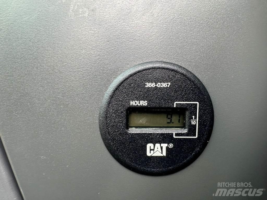 CAT 320D2 Верижен екскаватор