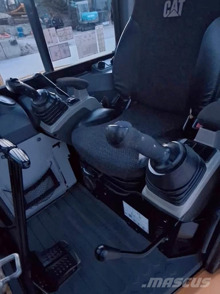 CAT 305E2CR Мини екскаватори < 7 т