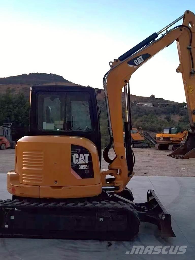 CAT 305E2CR Мини екскаватори < 7 т