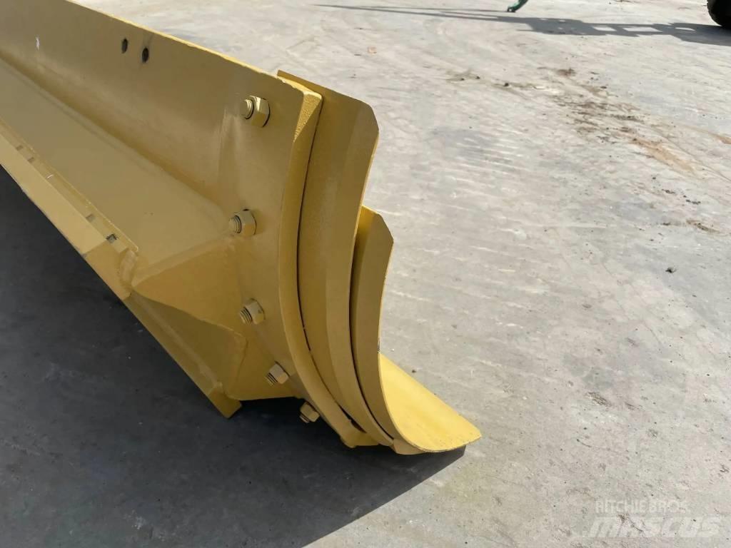 CAT 140G Moldboard Остриета