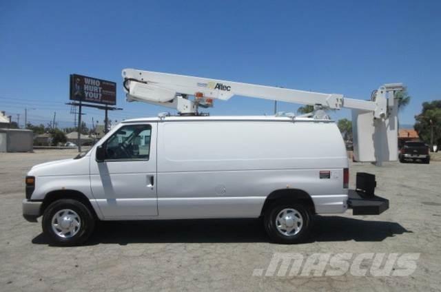 Ford E350 Автомобили за пътна помощ