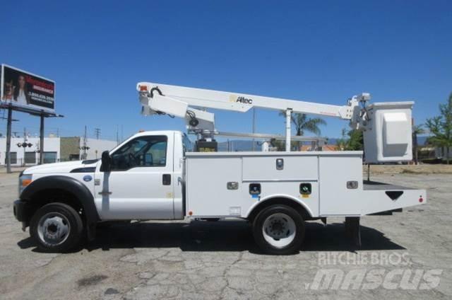 Ford F450 Моторизирани платформи с талига