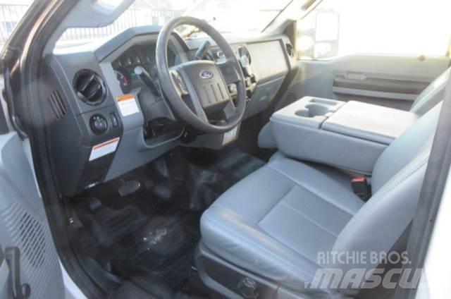 Ford F450 Моторизирани платформи с талига