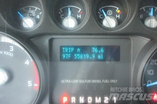 Ford F450 Моторизирани платформи с талига