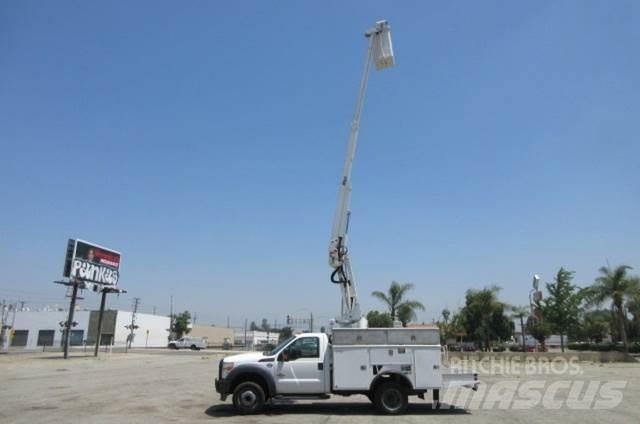 Ford F450 Моторизирани платформи с талига