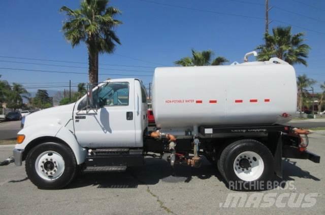 Ford F750 Автомобили за пътна помощ