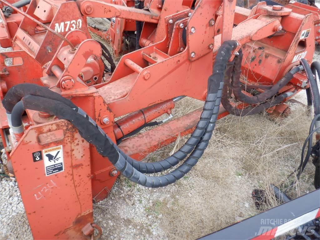 Ditch Witch M730 Плуг