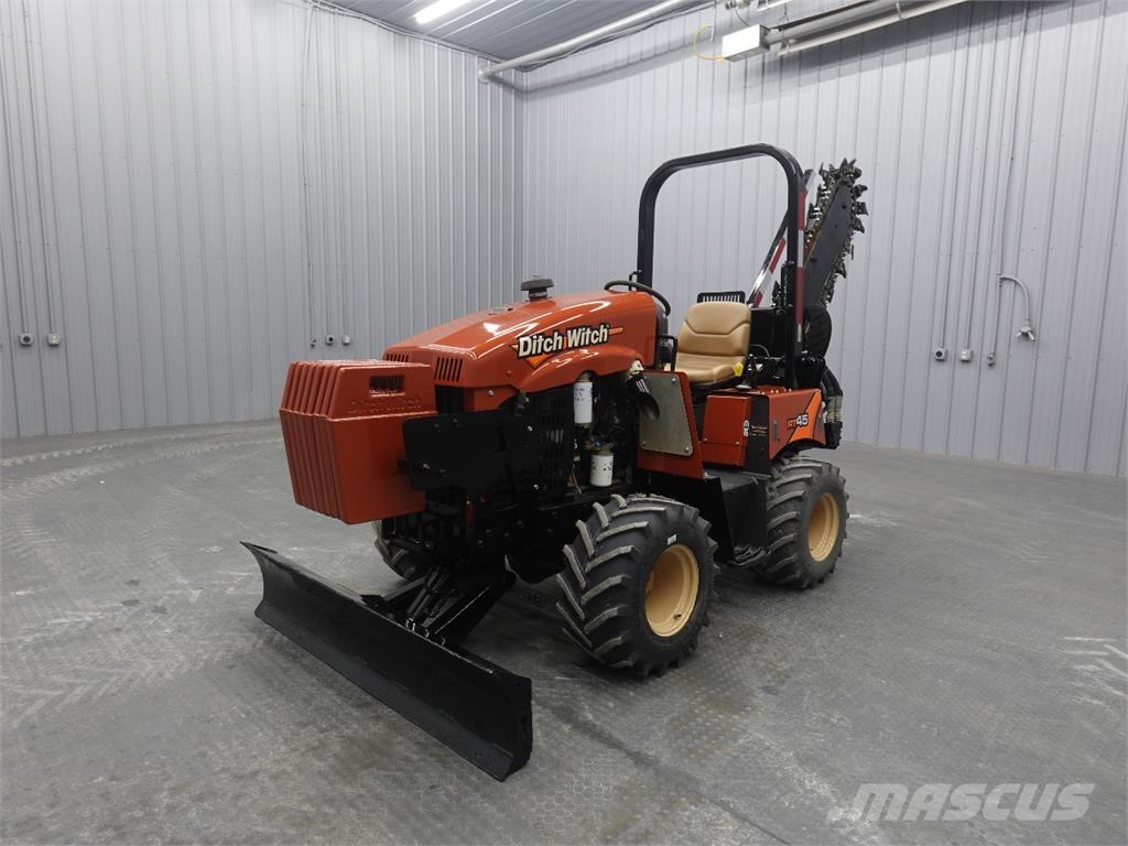 Ditch Witch rt45 Изкопни машини