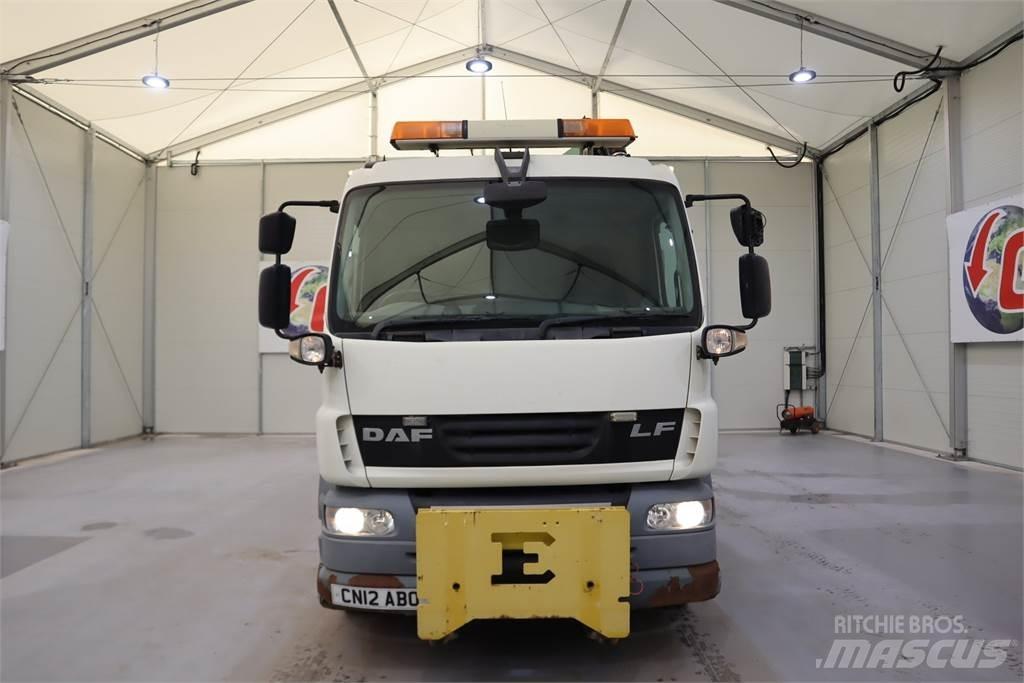 DAF LF 55.250 GULLY SUCKER Строителство - Други