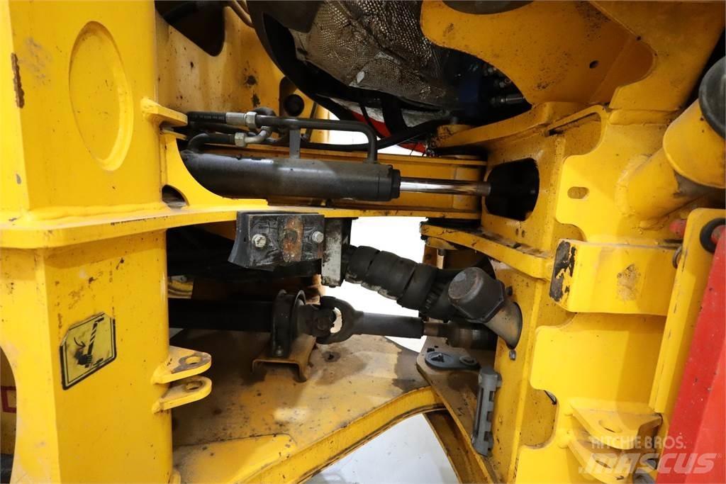 JCB 411 WHEEL LOADER Сеялки