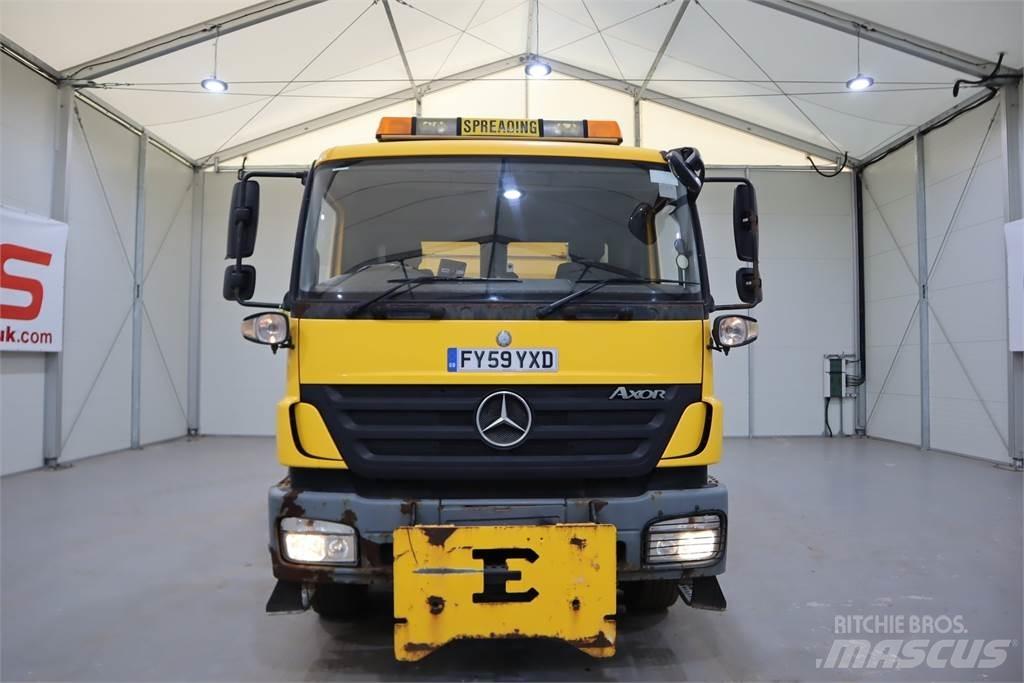 Mercedes-Benz AXOR 2629 Машина за разпръскване на луга
