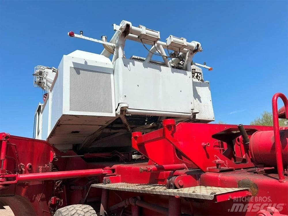 Demag AC 1200 Всъдеходни кранове