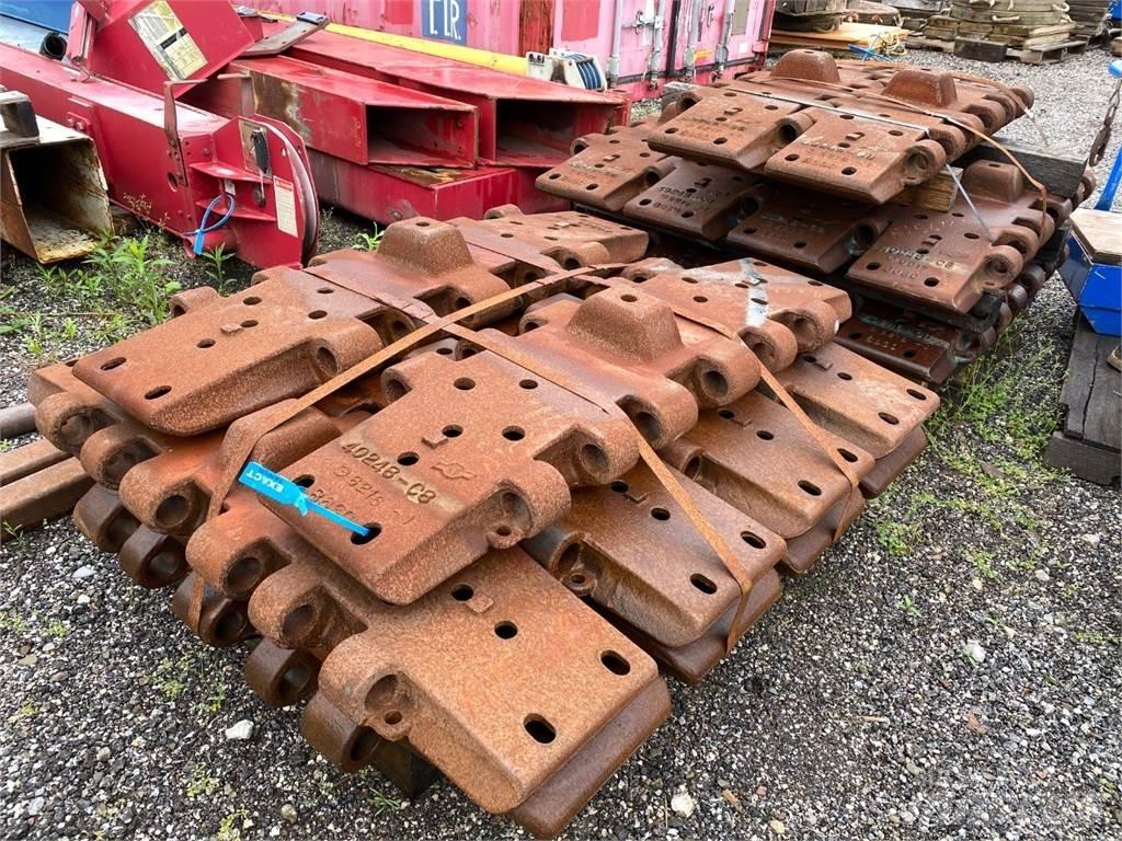 Manitowoc  Релси, вериги и ходова част
