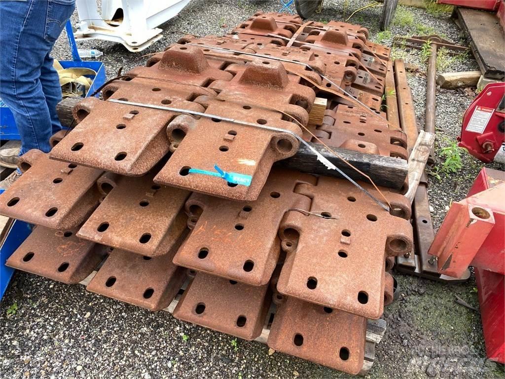 Manitowoc  Релси, вериги и ходова част

