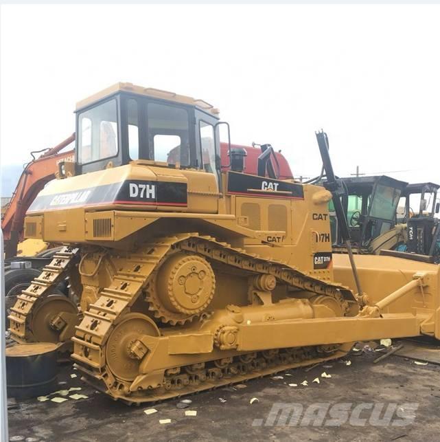 CAT D7H Верижни булдозери
