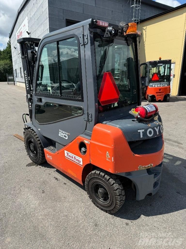 Toyota 06-8FD20F Дизелови камиони