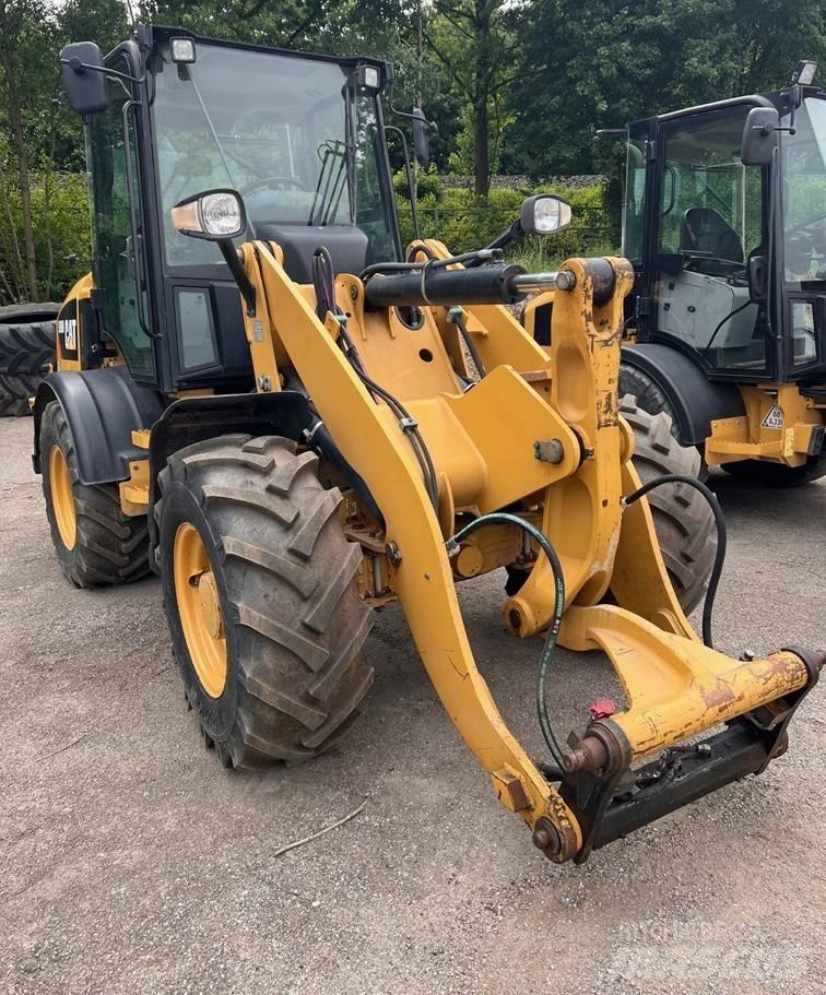 CAT 908M Radlader Колесни товарачи