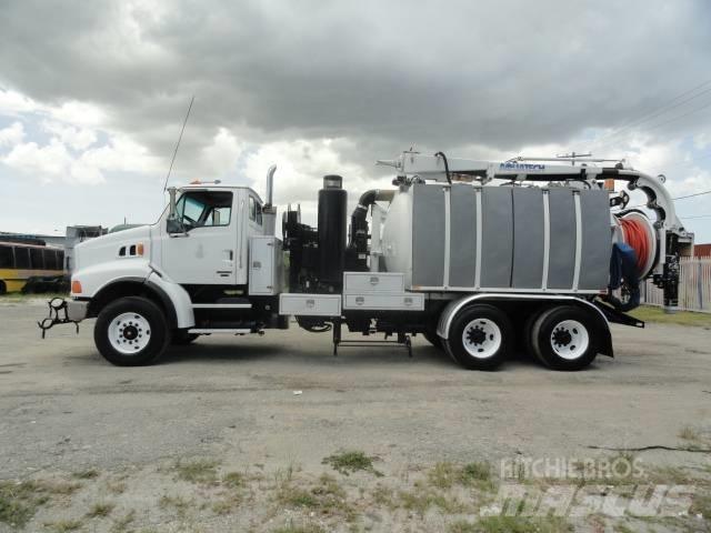 Sterling LT 9500 Комби / вакуум камиони
