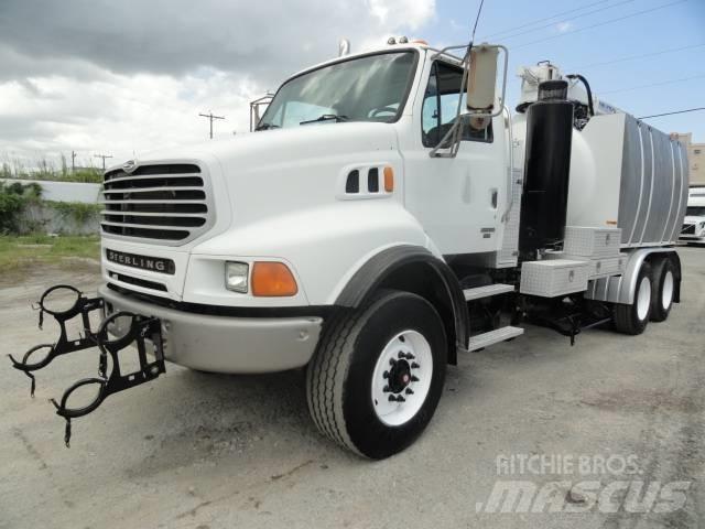 Sterling LT 9500 Комби / вакуум камиони
