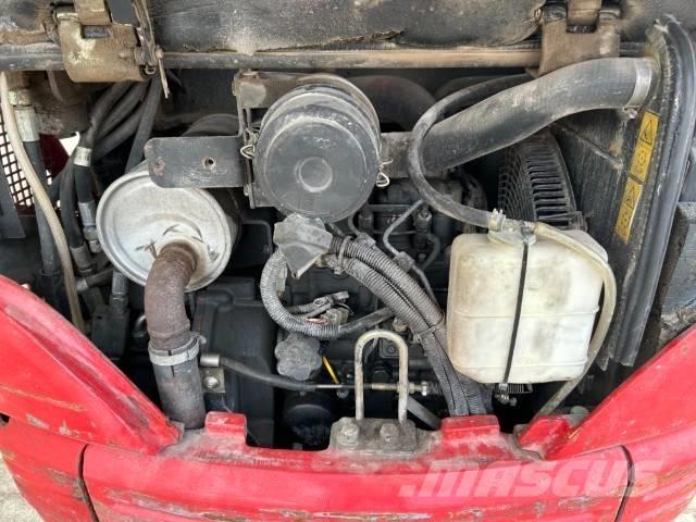 Airman AX 16-3 Верижен екскаватор