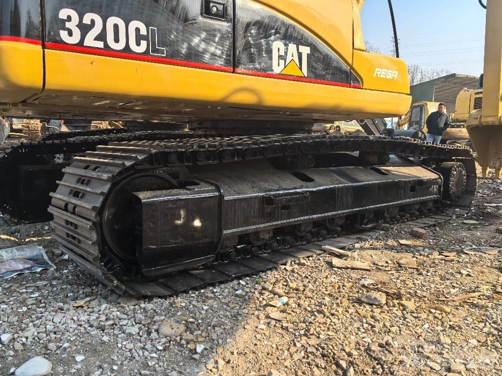 CAT 320 Верижен екскаватор