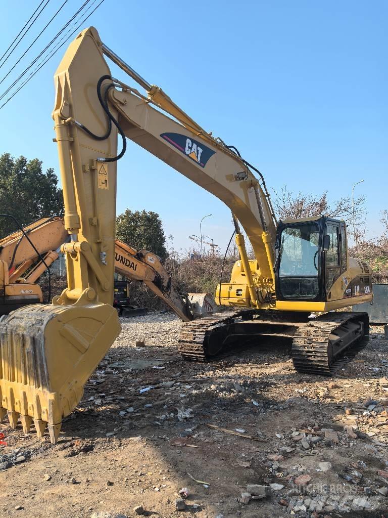 CAT 320 Верижен екскаватор