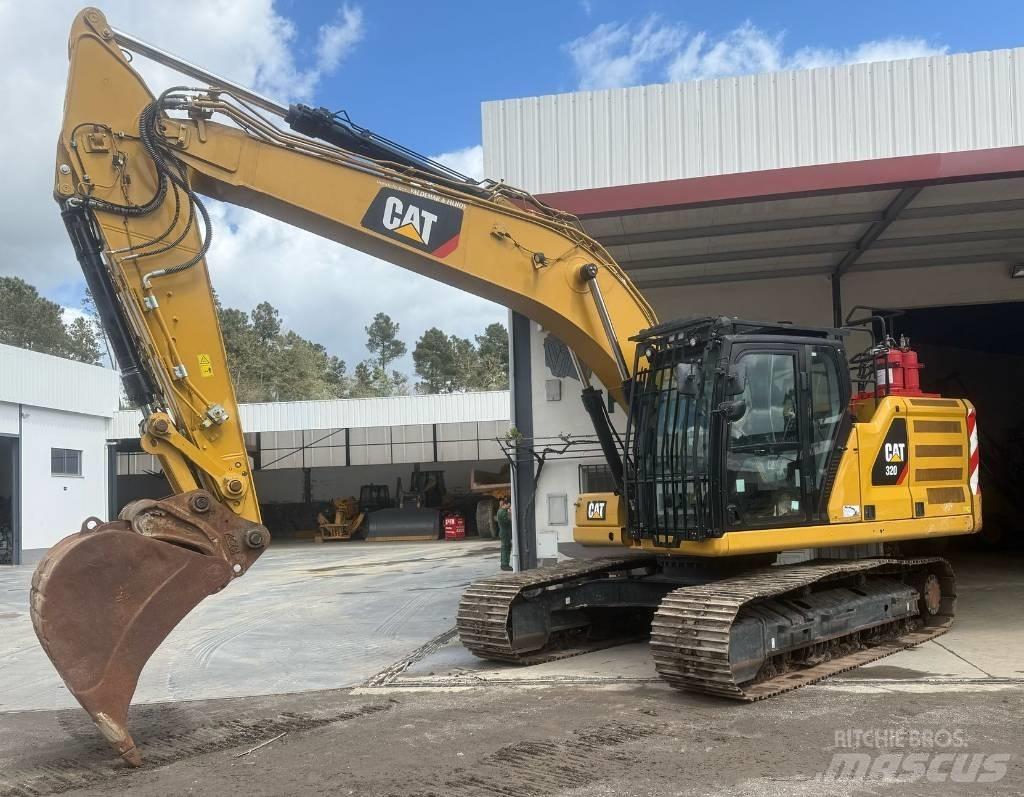 CAT 320 Верижен екскаватор